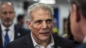 Yair Lapid Puts Netanyahu Under Pressure